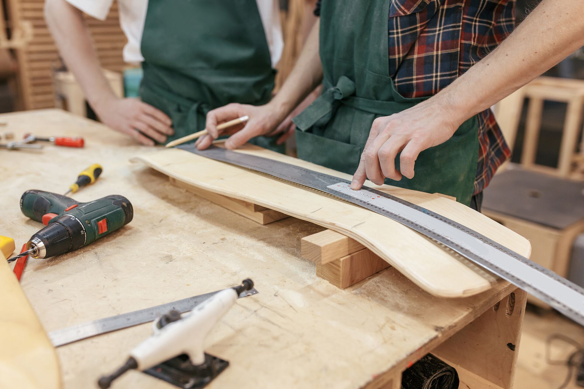 Möbelbau nach Maß - von Einbauschrank bis Regalsystem